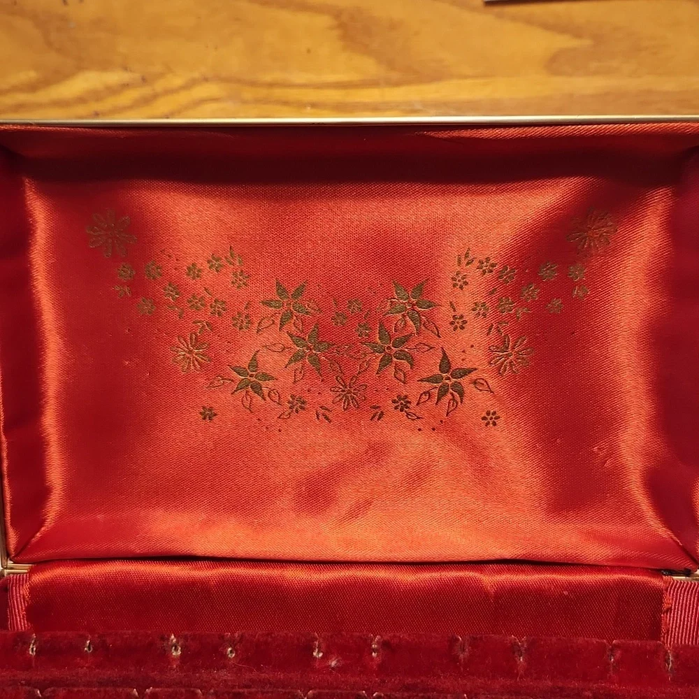 Vintage Ivory Earring Box